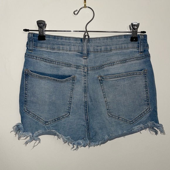 Altar’d State two-toned frayed jean shorts - Picture 2 of 4